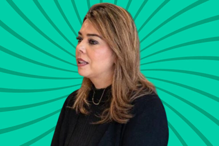 No existen ocho hospitales, hay seis en construcción y sólo uno con 62 % de avance: vicepresidenta Mejía
